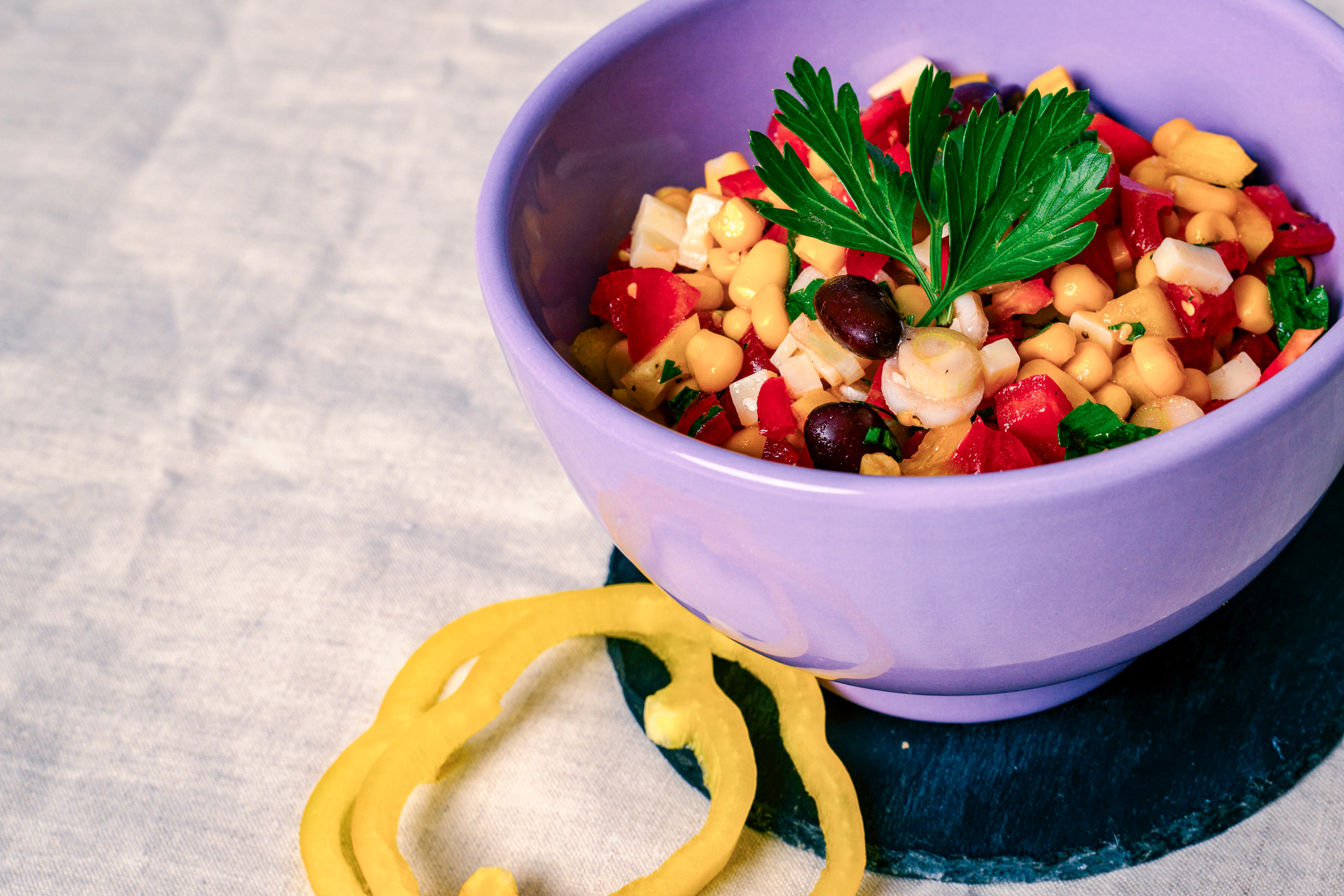 Abbildung von Mexiko-Salat in Schale mit Paprika